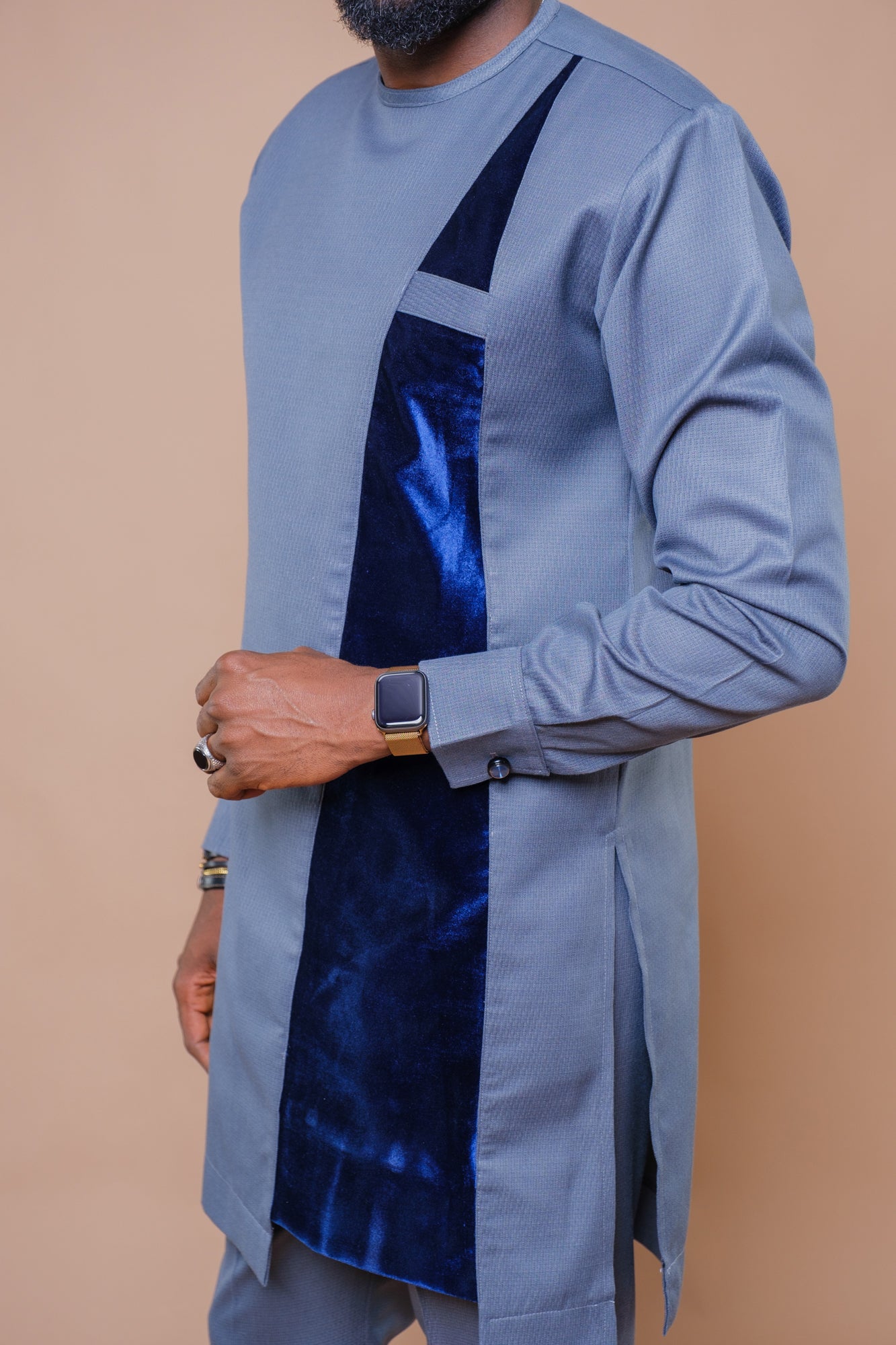 Tenue ISSA – Élégance Moderne & Sobriété Luxueuse