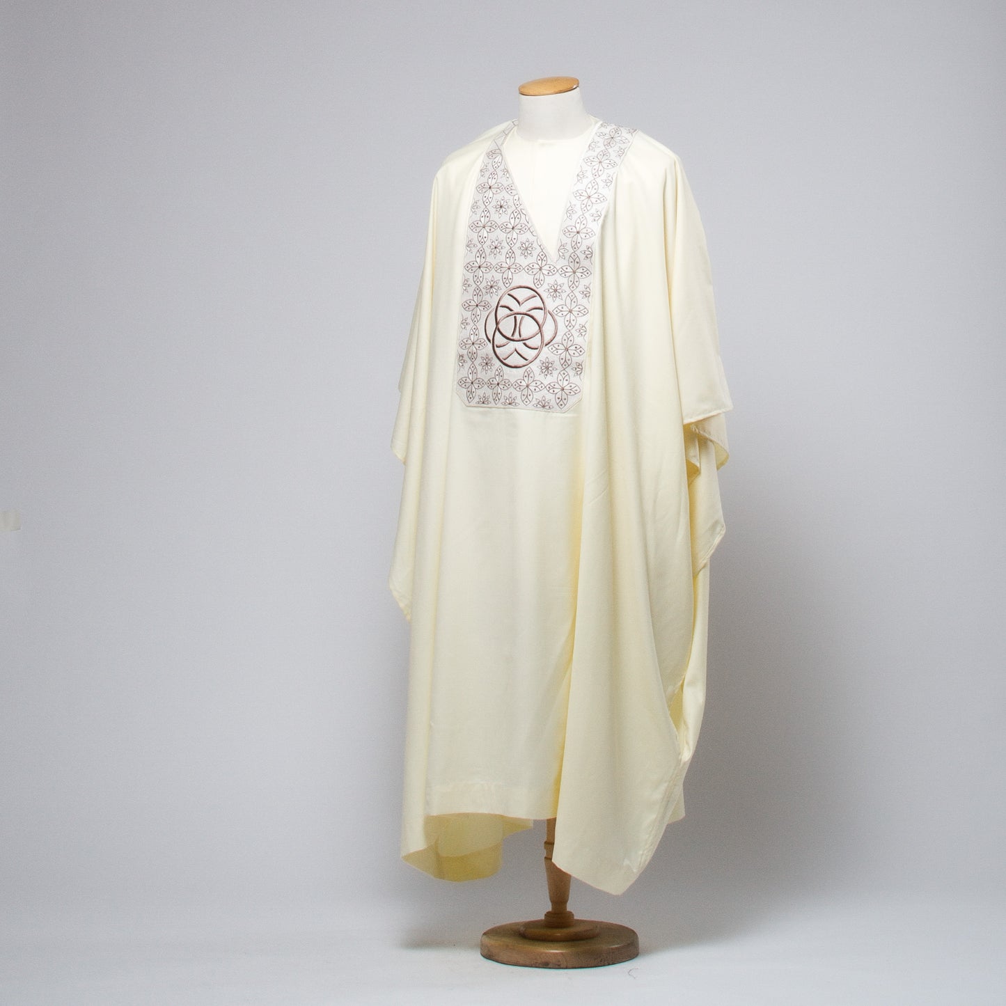 Tenue SOUNDIATA - Mansa La Prestance Royale dans Toute sa Pureté