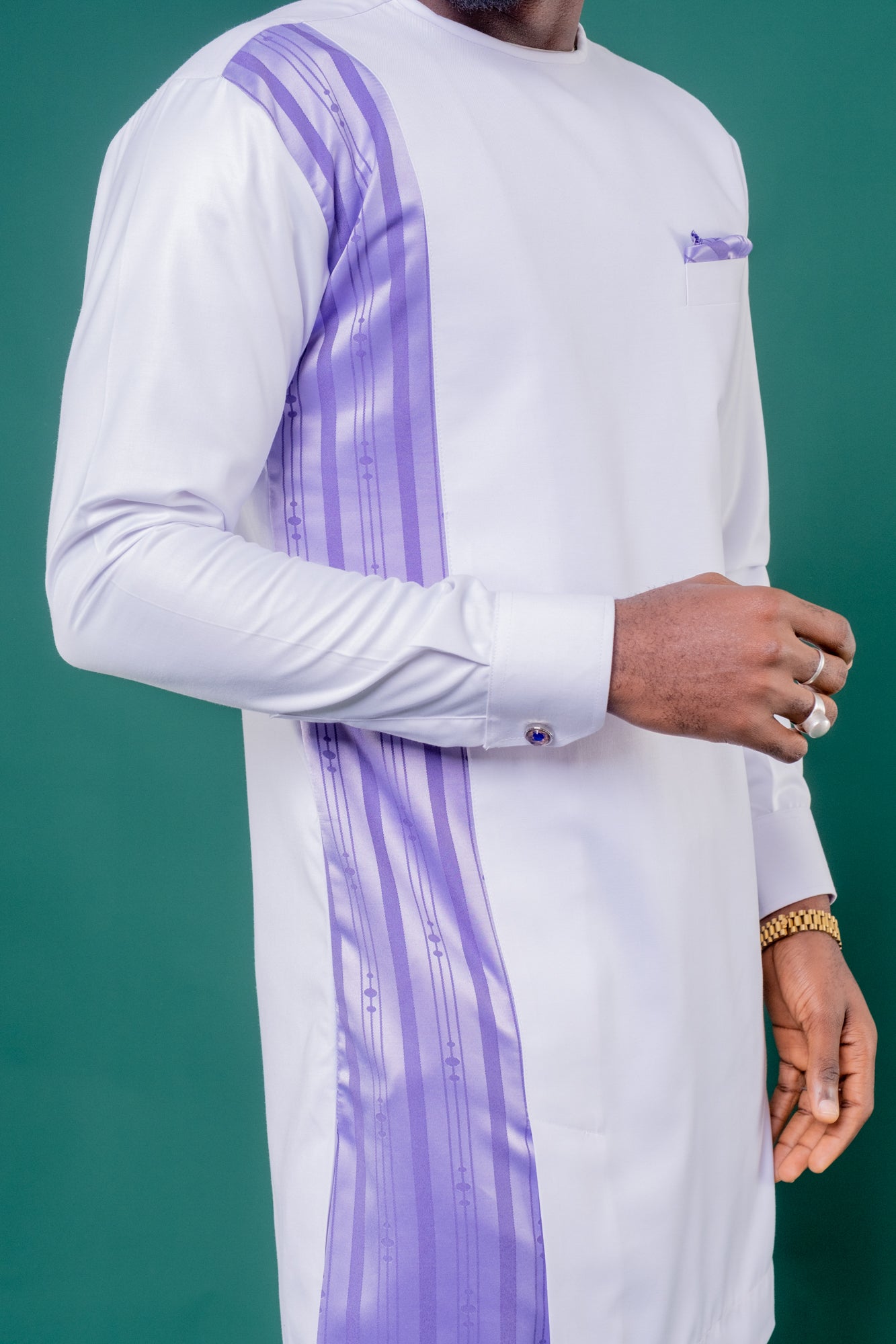 Tenue  ABBAS – Élégance Moderne & Style Distinctif