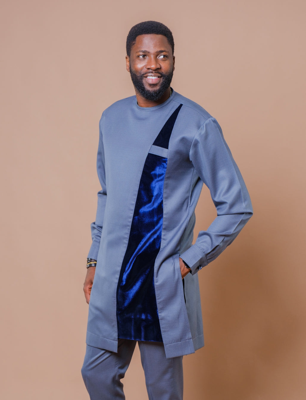 Tenue ISSA – Élégance Moderne & Sobriété Luxueuse