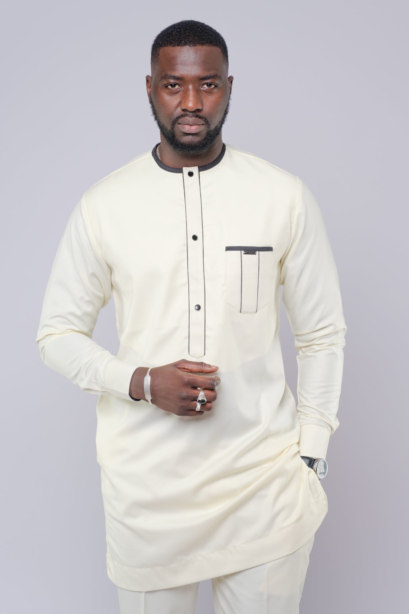 Tenue SADIO - Style simple & Moderne
