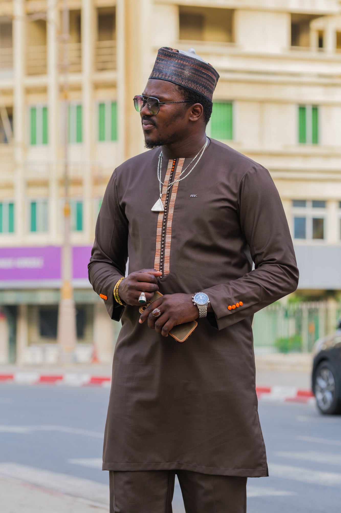 Tenue HAMET marron - Élégance Traditionnelle